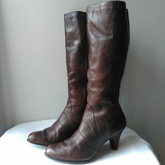 Born Brown Boots - Picture 7 of 8